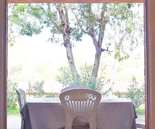 卡拉狄索勒酒店 *